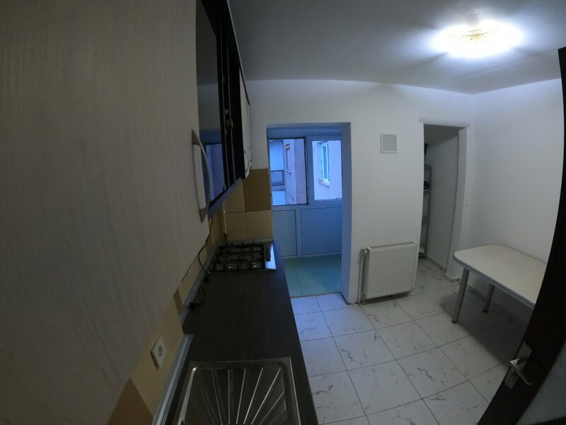 Trei camere, apartament de vanzare, decomandat, 70 mp,