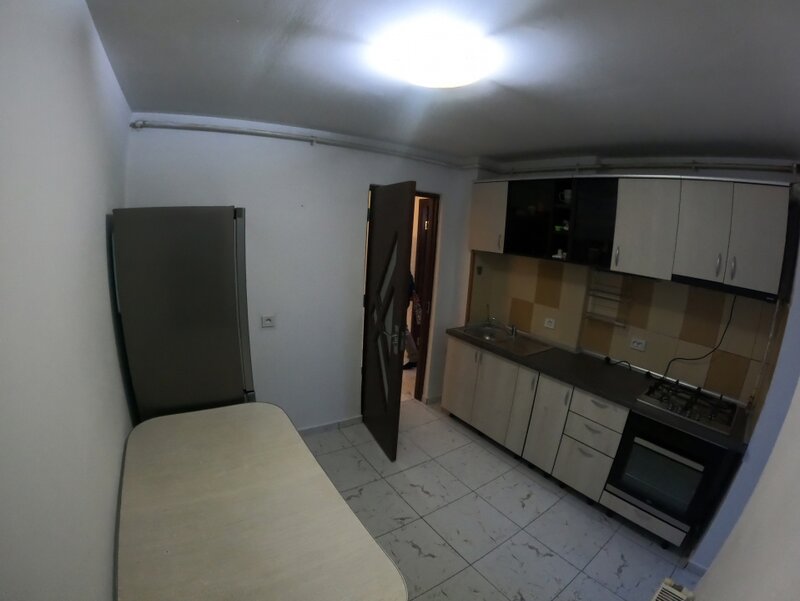Trei camere, apartament de vanzare, decomandat, 70 mp,