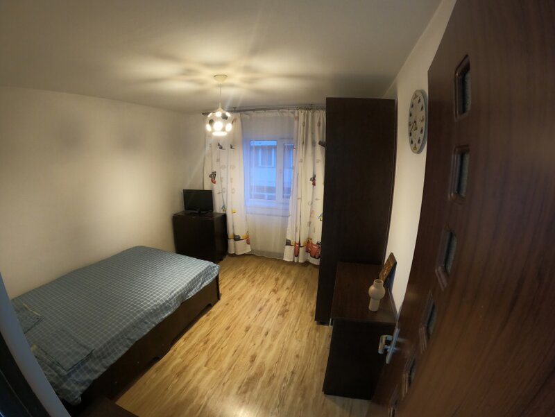 Trei camere, apartament de vanzare, decomandat, 70 mp,